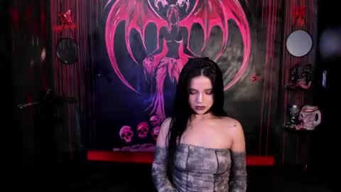 Snapshot of kylie_foxx1 chatting on 07/15/26, 08:58 submissive demon Please help me to reach 500 thumbs up online show from 07/15/26, 08:58
