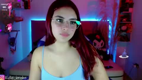 k ylie online show from 09/24/25, 09:40