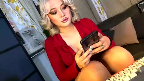 Snapshot of kylie_iyutera chatting on 07/14/26, 03:51 kylie online show from 07/14/26, 03:51
