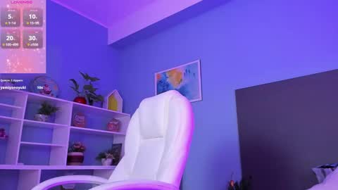Snapshot of kylie_reyes chatting on 02/11/25, 10:28 Kylie Reyes  online show from 02/11/25, 10:28