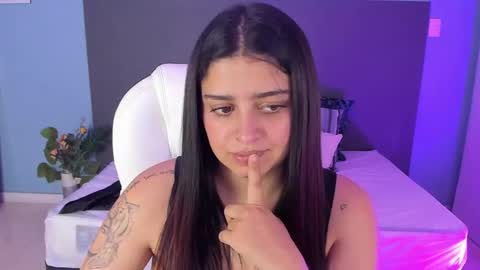 Snapshot of kylie_reyes chatting on 02/15/25, 07:50 Kylie Reyes  online show from 02/15/25, 07:50
