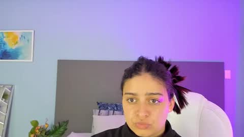 Snapshot of kylie_reyes chatting on 02/25/25, 07:36 Kylie Reyes  online show from 02/25/25, 07:36