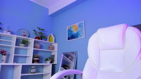 Snapshot of kylie_reyes chatting on 02/26/25, 01:43 Kylie Reyes  online show from 02/26/25, 01:43
