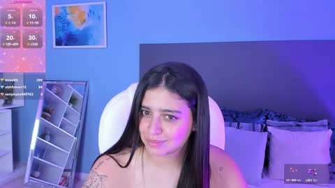 Snapshot of kylie_reyes chatting on 02/28/25, 01:37 Kylie Reyes  online show from 02/28/25, 01:37
