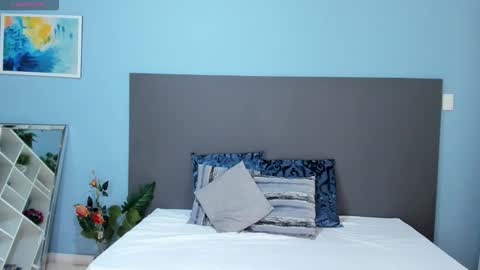 Kylie Reyes  online show from 11/04/25, 07:24