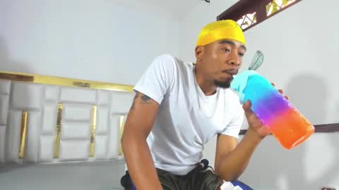 Kaylie And Jhony online show from 02/18/25, 06:37