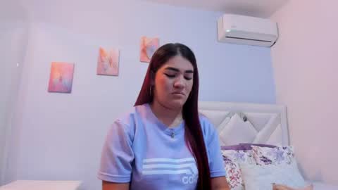 Snapshot of kyliebenson chatting on 06/19/26, 12:31 Melissa online show from 06/19/26, 12:31