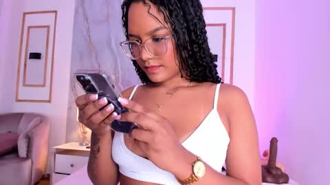 Kylie  online show from 09/27/25, 07:19