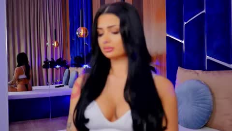 Jenny online show from 11/24/25, 09:14