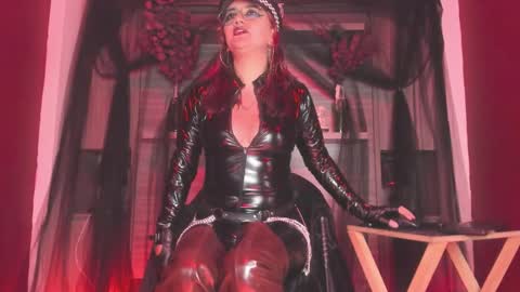 K Y L I E online show from 01/16/26, 08:13