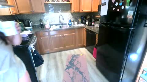 kylie not jenner online show from 04/25/26, 06:05