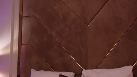 Kylie  online show from 01/26/25, 05:34