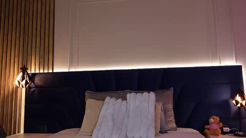 Kylie  online show from 02/01/26, 06:56