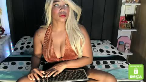 Snapshot of kyliewhiteboobs chatting on 05/15/26, 09:55 kylie white boobs online show from 05/15/26, 09:55