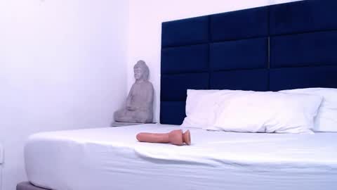 Kylie online show from 03/10/25, 05:07