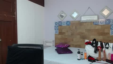 Kylie online show from 12/04/25, 11:08