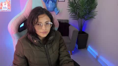 Kyomi online show from 03/11/25, 12:17