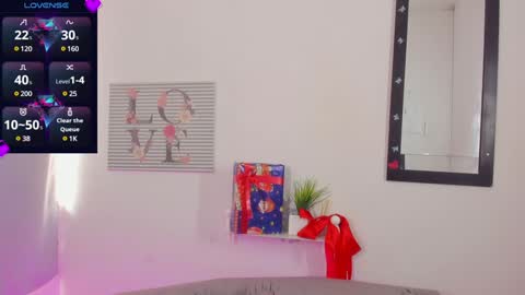 Snapshot of kyoto_sr chatting on 12/23/24, 03:12 Alejandra online show from 12/23/24, 03:12