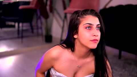 Maria online show from 12/14/25, 07:40