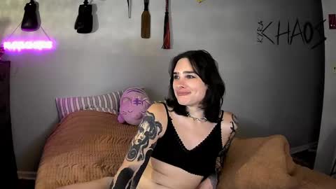 Kyra Chaos online show from 05/18/26, 04:07