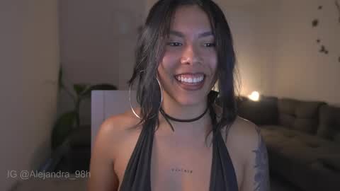 schedule 300 pm - 1100pm colombia time online show from 02/23/26, 11:24