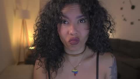Snapshot of kyria__1 chatting on 04/25/26, 02:03 schedule 300 pm - 1100pm colombia time online show from 04/25/26, 02:03