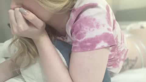 Snapshot of kyttilovelly chatting on 02/20/26, 03:03 Amanda online show from 02/20/26, 03:03