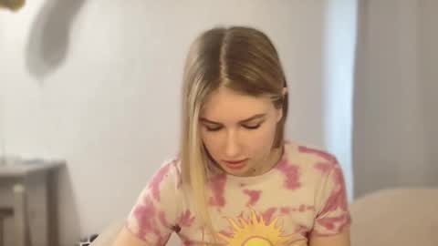 Snapshot of kyttilovelly chatting on 03/04/26, 08:31 Amanda online show from 03/04/26, 08:31