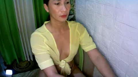 kyutshyne online show from 11/22/25, 03:38