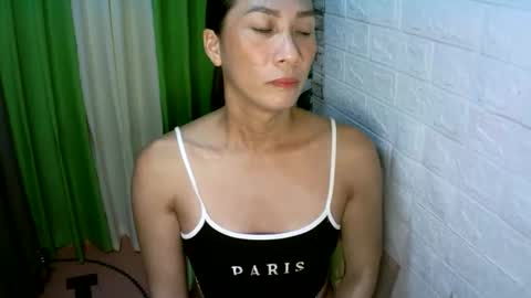 kyutshyne online show from 11/25/25, 03:01