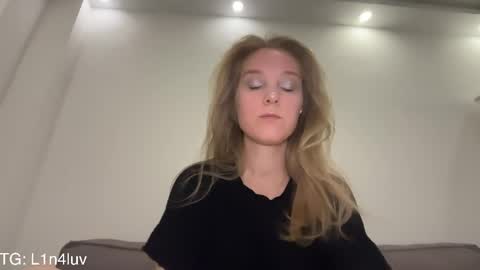 Snapshot of l1n4luv chatting on 05/25/26, 07:09 lina online show from 05/25/26, 07:09