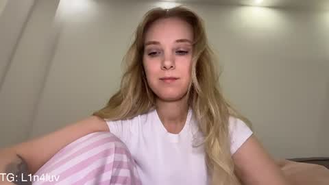 Snapshot of l1n4luv chatting on 06/20/26, 07:27 lina online show from 06/20/26, 07:27