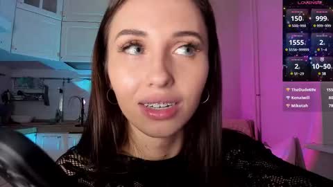 Snapshot of l1tww chatting on 02/14/25, 12:09 Malika online show from 02/14/25, 12:09