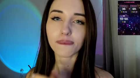 Snapshot of l1tww chatting on 02/26/25, 08:26 Malika online show from 02/26/25, 08:26