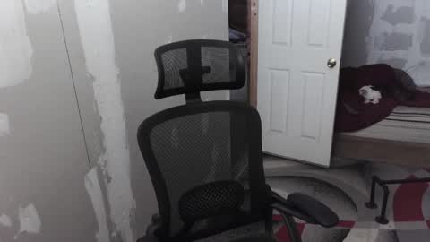 l1v1nth3dr3am online show from 09/15/25, 07:58