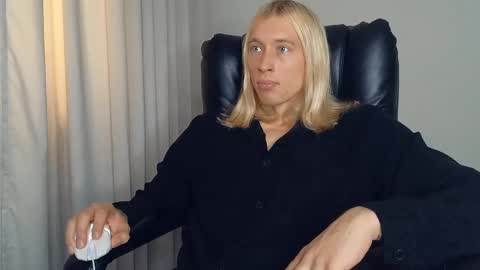 Adonis online show from 09/09/25, 08:03