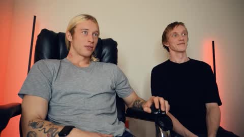 Adonis online show from 10/17/25, 05:32