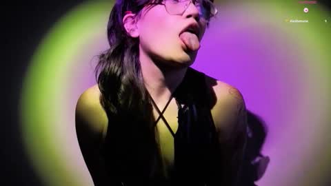    Help me reach 50 likes online show from 02/25/26, 02:54