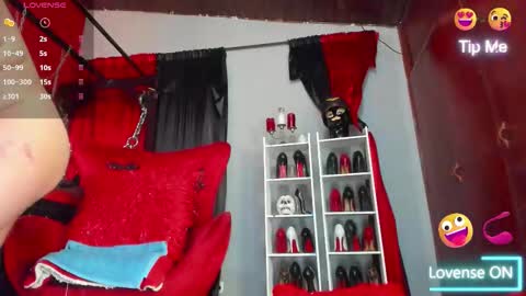 Snapshot of la_crespa__ chatting on 09/09/25, 11:54 la_crespa__ online show from 09/09/25, 11:54