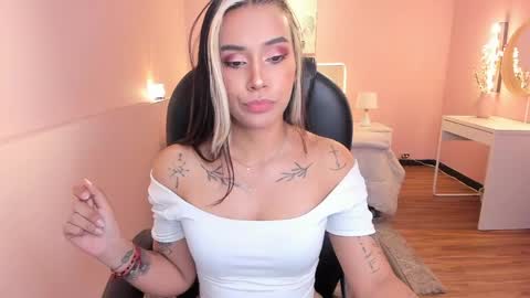 T A T I A N A online show from 05/15/26, 11:28
