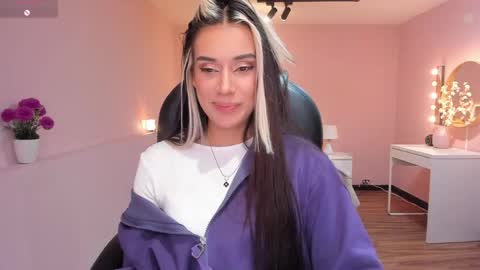 T A T I A N A online show from 06/02/26, 11:45