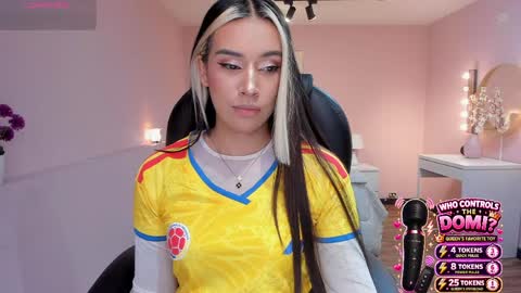 T A T I A N A online show from 06/08/26, 11:32
