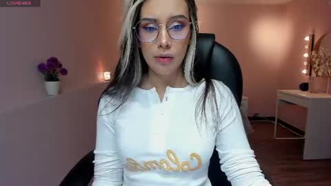 Snapshot of la_monitora chatting on 06/26/26, 11:47 T A T I A N A online show from 06/26/26, 11:47