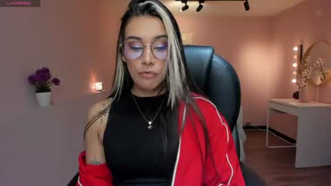 Snapshot of la_monitora chatting on 07/07/26, 11:36 T A T I A N A online show from 07/07/26, 11:36