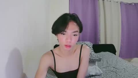 Laura online show from 11/12/25, 05:24