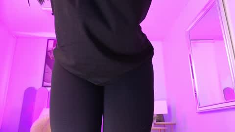 Cris  online show from 02/19/25, 11:28