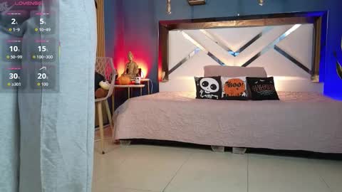 Cris  online show from 10/30/25, 11:00