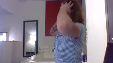 laady_jaee online show from 01/18/26, 05:00