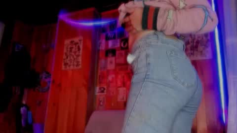 Laary Lily  online show from 02/14/25, 02:28