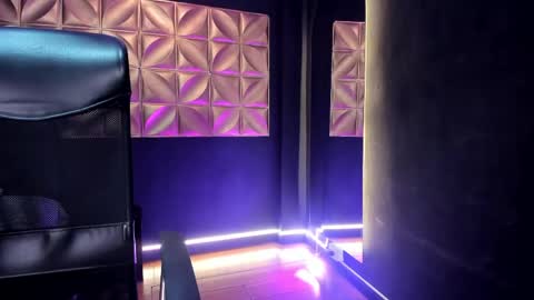 Lauren Hill  online show from 04/20/26, 06:53